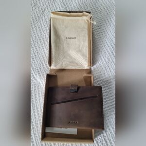 Andar Atlas Leather Passport Wallet